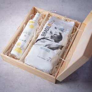 BOX prezentowy oliwa Armakadi 500ml BIO + 1kg Brasilmoka