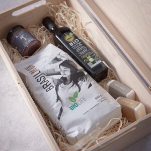 BOX prezentowy oliwa CretaVita BIO 500ml + 1kg BIO Life Brasilmoka + 2 mydełka + pasta oliwna